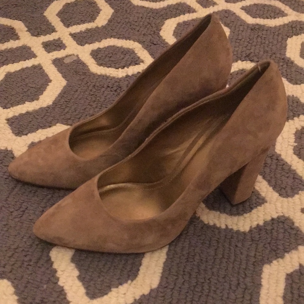 Pumps (BCBG)